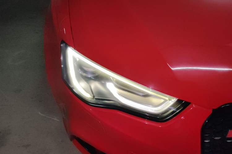 Used Audi RS 5 2013 RS 5 Cabriolet Right Front Headlight