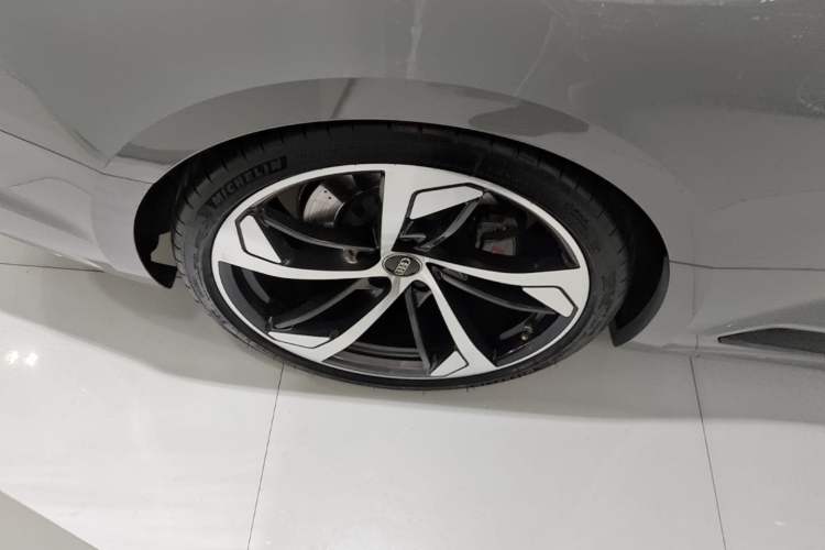 Used Audi RS 5 2019 RS 5 2.9T Coupe Right Rear Wheel Hub
