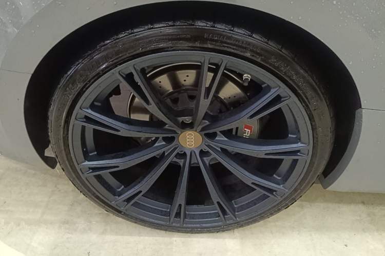 Used Audi RS 5 2019 RS 5 2.9T Coupe Right Rear Wheel Hub