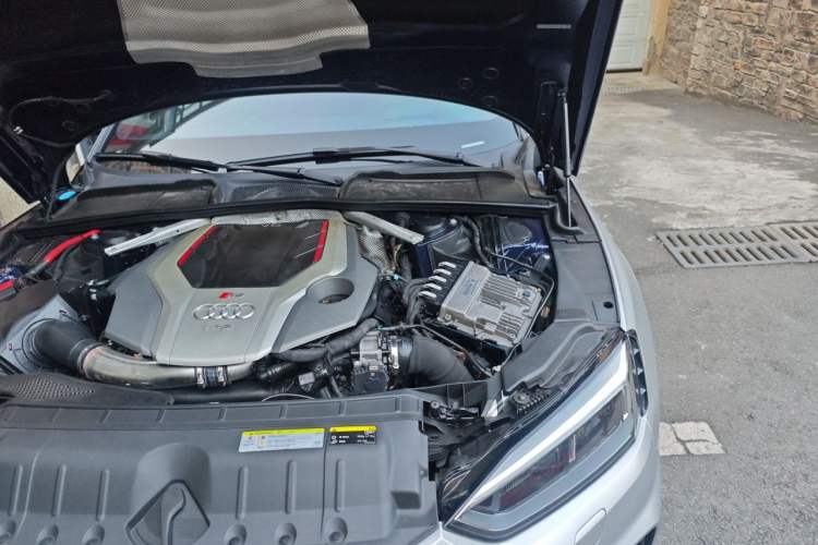 Used Audi RS 5 2019 RS 5 2.9T Coupe Engine Bay Left