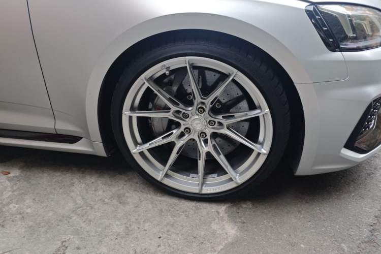 Used Audi RS 5 2019 RS 5 2.9T Coupe Right Front Wheel Hub