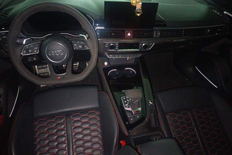 Used Audi RS 5 2021 RS 5 2.9T Sportback Obsidian Edition Center Console