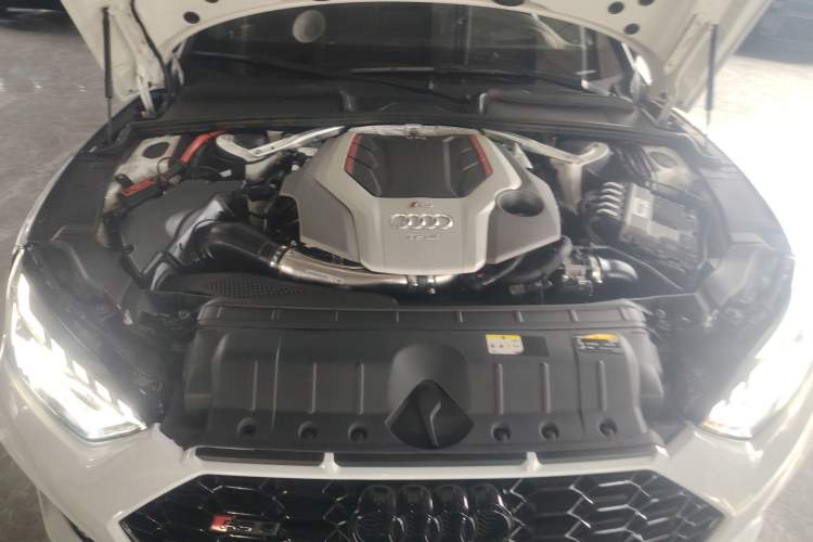 Used Audi RS 5 2021 RS 5 2.9T Sportback Dark Gold Edition Engine Bay