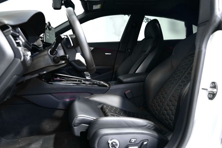 Used Audi RS 5 2021 RS 5 2.9T Sportback Dark Gold Edition Interior 5