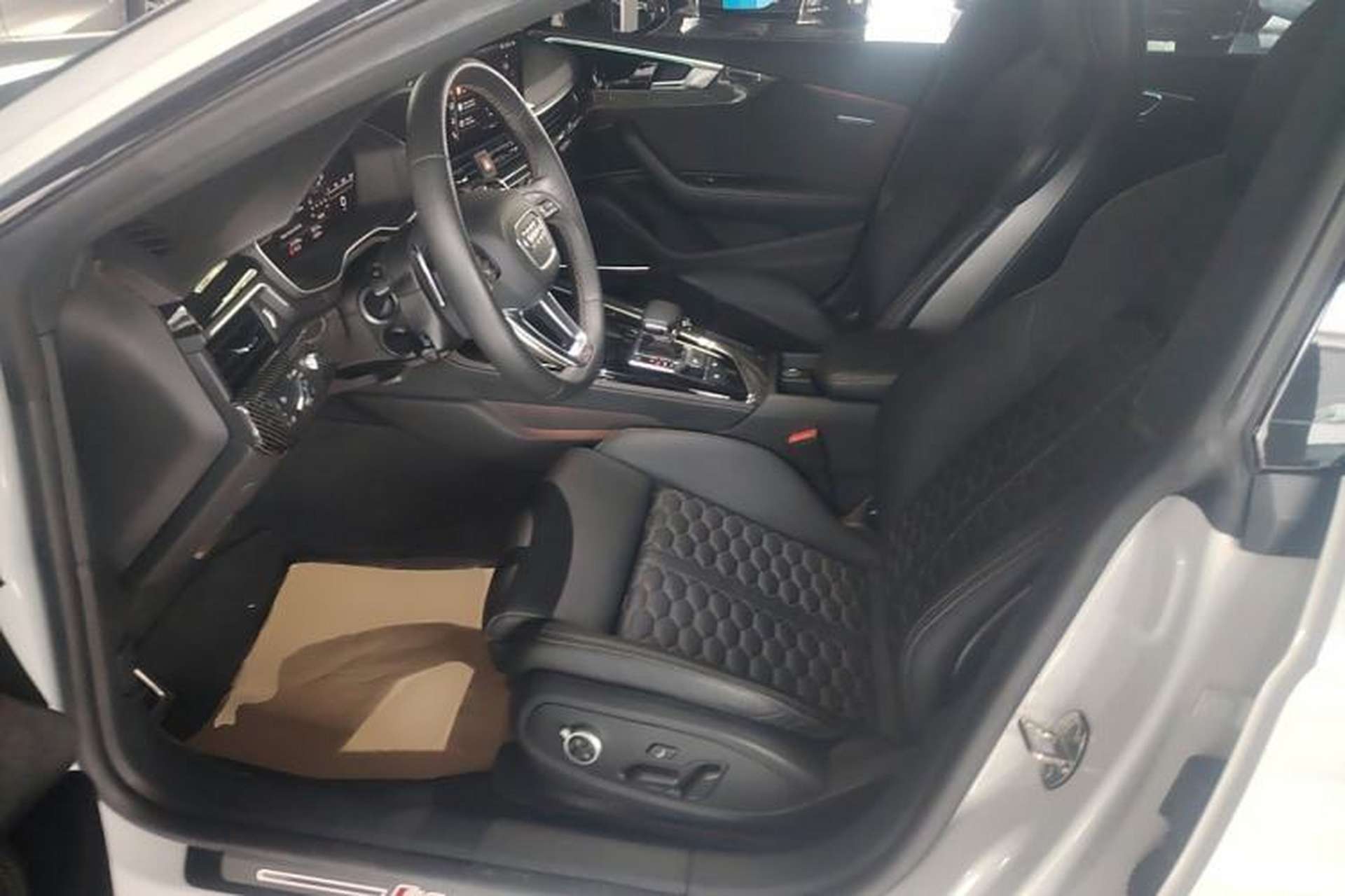 Used Audi RS 5 2021 RS 5 2.9T Sportback Dark Gold Edition Left Front Seat