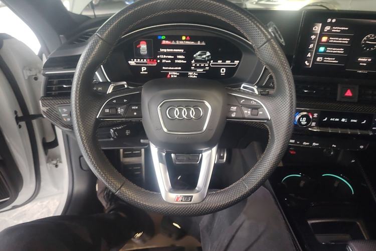 Used Audi RS 5 2021 RS 5 2.9T Sportback Dark Gold Edition Steering Wheel