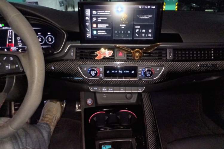 Used Audi RS 5 2022 RS 5 2.9T Coupe Obsidian Edition Audio And AC Panel
