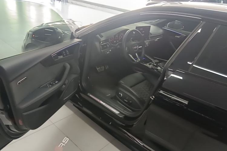 Used Audi RS 5 2022 RS 5 2.9T Sportback Dark Gold Edition Driver Seat