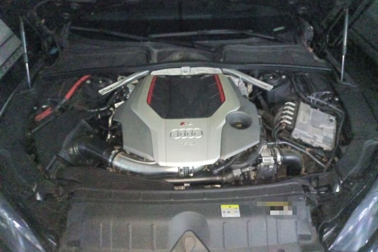 Used Audi RS 5 2022 RS 5 2.9T Coupe Obsidian Edition Engine Bay