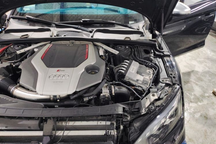 Used Audi RS 5 2022 RS 5 2.9T Sportback Obsidian Edition Engine Bay Left