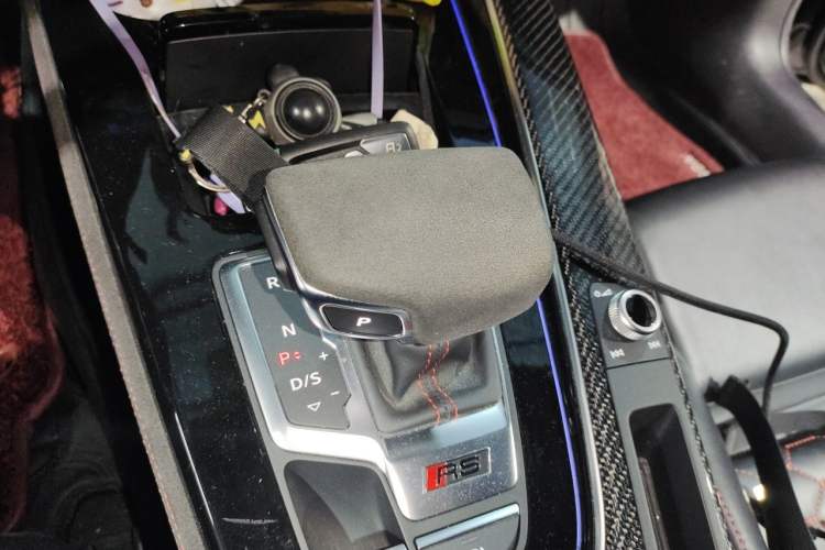Used Audi RS 5 2022 RS 5 2.9T Sportback Obsidian Edition Gear Lever