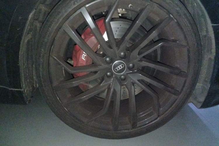 Used Audi RS 5 2022 RS 5 2.9T Coupe Obsidian Edition Right Front Wheel Hub