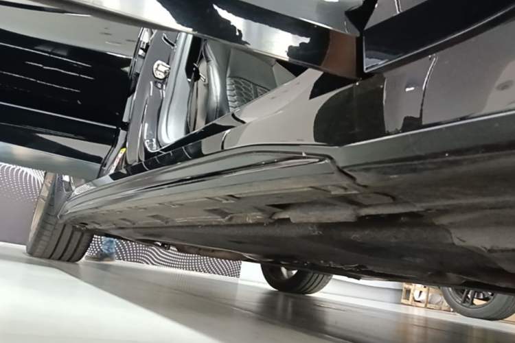 Used Audi RS 5 2022 RS 5 2.9T Sportback Dark Gold Edition Right Side Sill