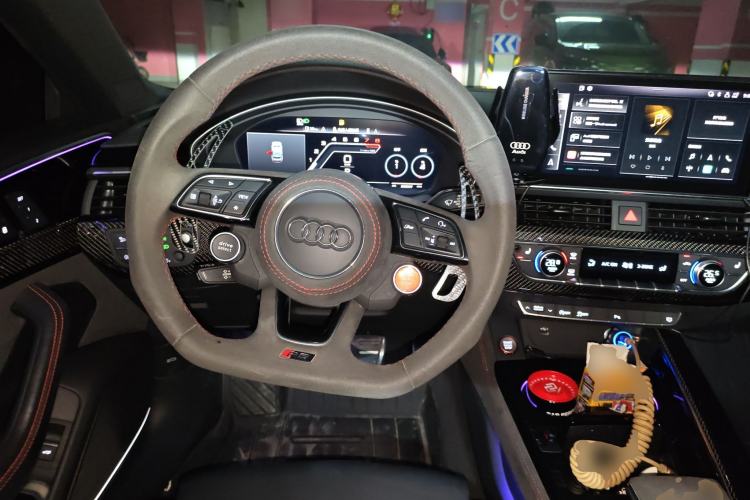 Used Audi RS 5 2022 RS 5 2.9T Sportback Dark Gold Edition Steering Wheel