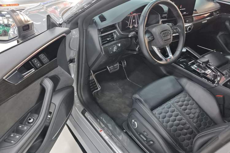 Used Audi RS 5 2022 RS 5 2.9T Sportback Dark Gold Edition Driver Seat