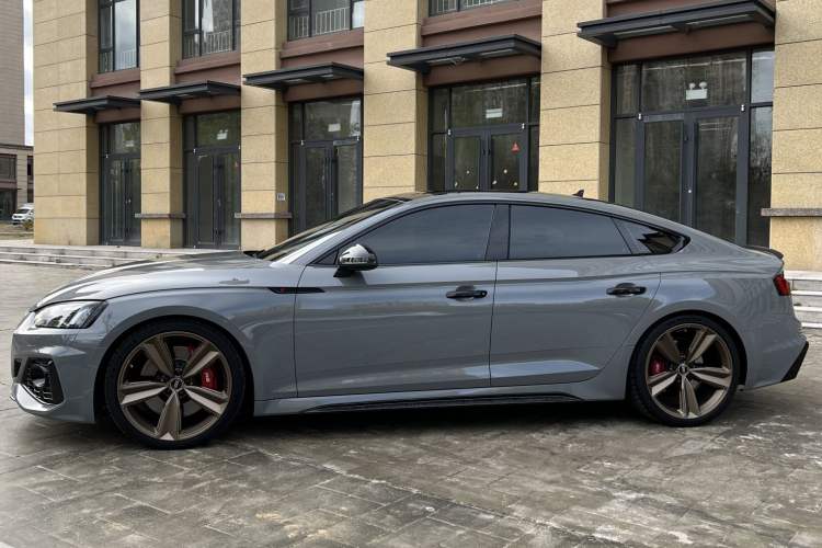 Used Audi RS 5 2022 RS 5 2.9T Sportback Dark Gold Edition Exterior 9