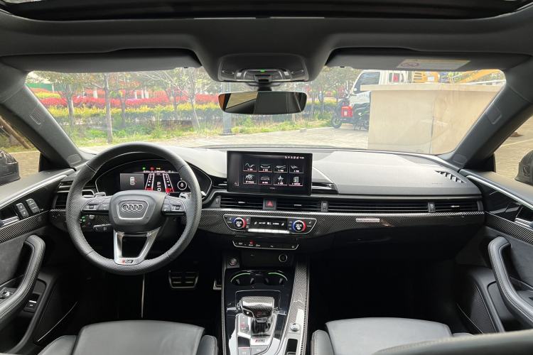 Used Audi RS 5 2022 RS 5 2.9T Sportback Dark Gold Edition Interior 10