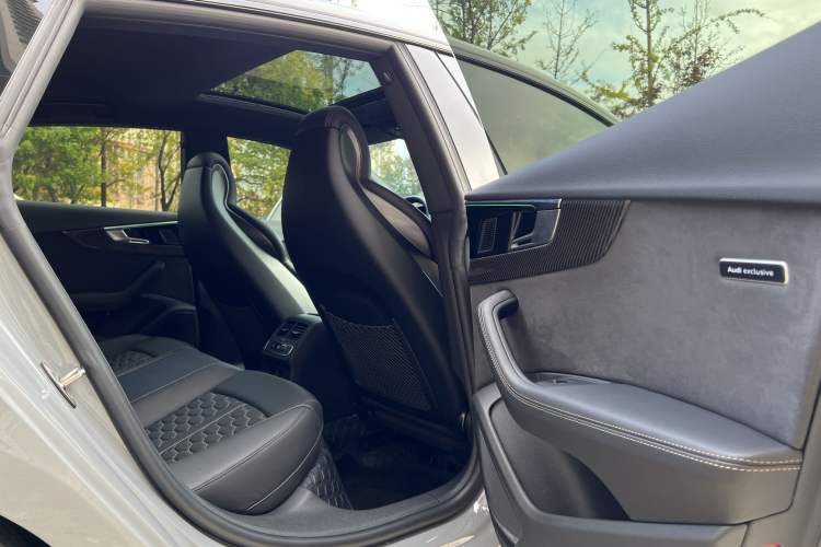Used Audi RS 5 2022 RS 5 2.9T Sportback Dark Gold Edition Interior 2