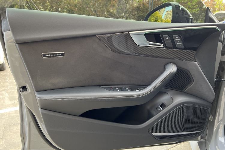Used Audi RS 5 2022 RS 5 2.9T Sportback Dark Gold Edition Interior 7
