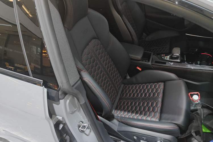 Used Audi RS 5 2022 RS 5 2.9T Sportback Obsidian Edition Right Front Seat