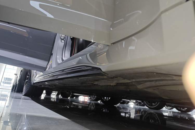 Used Audi RS 5 2022 RS 5 2.9T Sportback Obsidian Edition Right Side Sill
