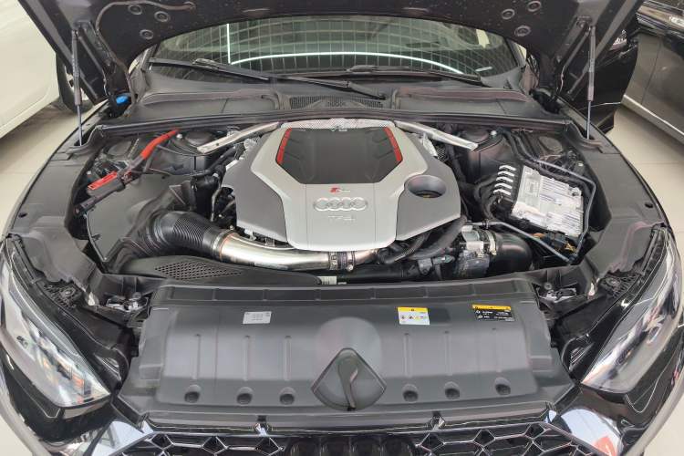 Used Audi RS 5 2023 RS 5 2.9T Sportback Standard Edition Engine Bay
