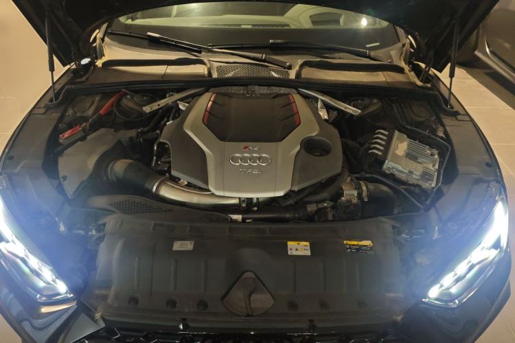 Used Audi RS 5 2023 RS 5 2.9T Sportback Dark Gold Edition Engine Bay