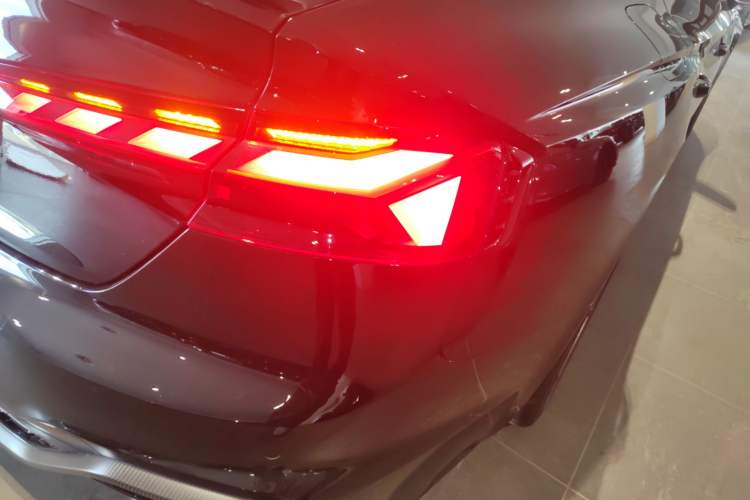 Used Audi RS 5 2023 RS 5 2.9T Sportback Dark Gold Edition Exterior 6