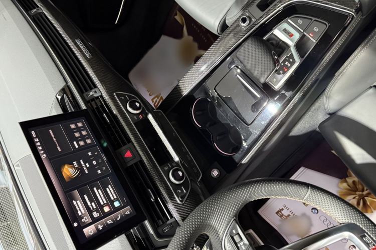 Used Audi RS 5 2023 RS 5 2.9T Sportback Dark Gold Edition Gear Lever
