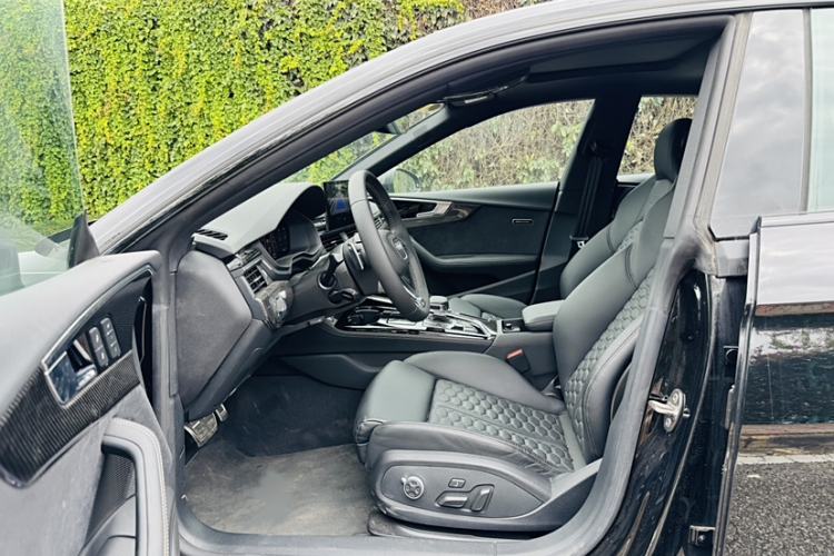Used Audi RS 5 2023 RS 5 2.9T Sportback Dark Gold Edition Interior 3