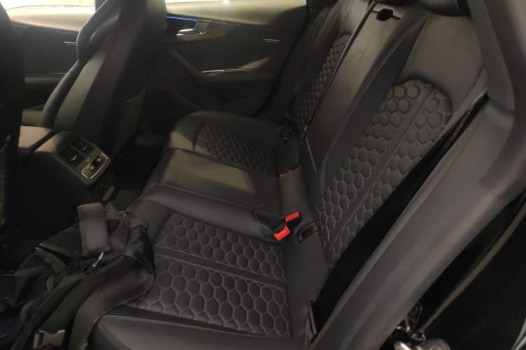 Used Audi RS 5 2023 RS 5 2.9T Sportback Dark Gold Edition Interior 4