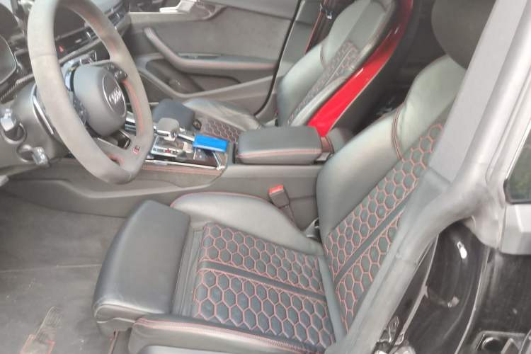 Used Audi RS 5 2023 RS 5 2.9T Sportback Obsidian Edition Left Front Seat
