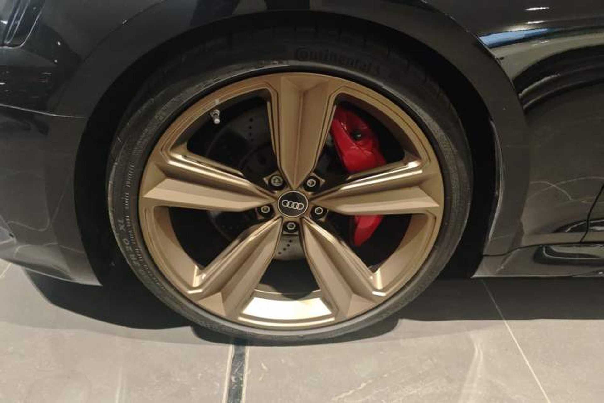 Used Audi RS 5 2023 RS 5 2.9T Coupe Dark Gold Edition Left Front Wheel Hub