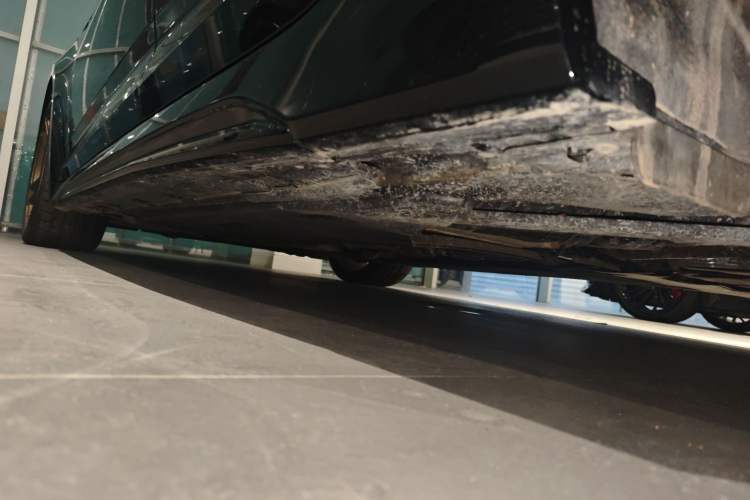 Used Audi RS 5 2023 RS 5 2.9T Sportback Dark Gold Edition Left Side Sill