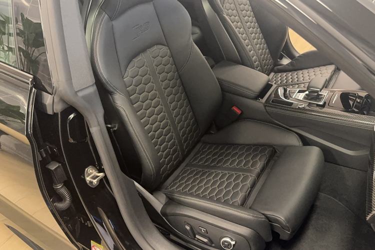 Used Audi RS 5 2023 RS 5 2.9T Sportback Dark Gold Edition Right Front Seat