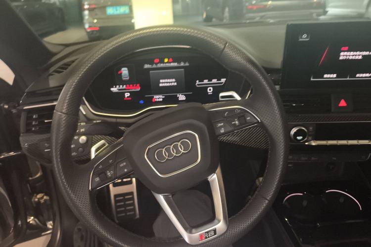 Used Audi RS 5 2023 RS 5 2.9T Sportback Dark Gold Edition Steering Wheel