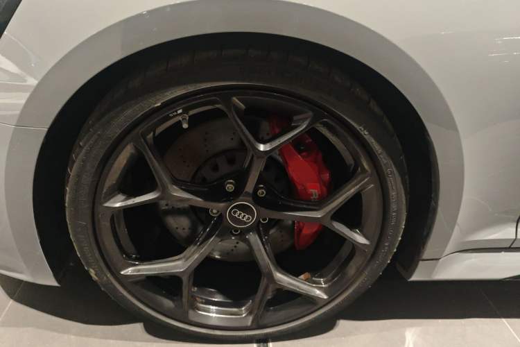 Used Audi RS 5 2024 RS 5 2.9T Sportback Performance Edition Left Front Wheel Hub