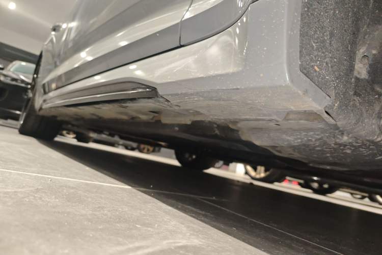 Used Audi RS 5 2024 RS 5 2.9T Sportback Performance Edition Right Side Sill