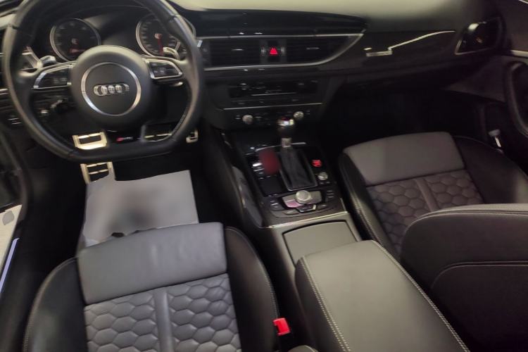 Used Audi RS 6 2016 RS 6 4.0T Avant Center Console