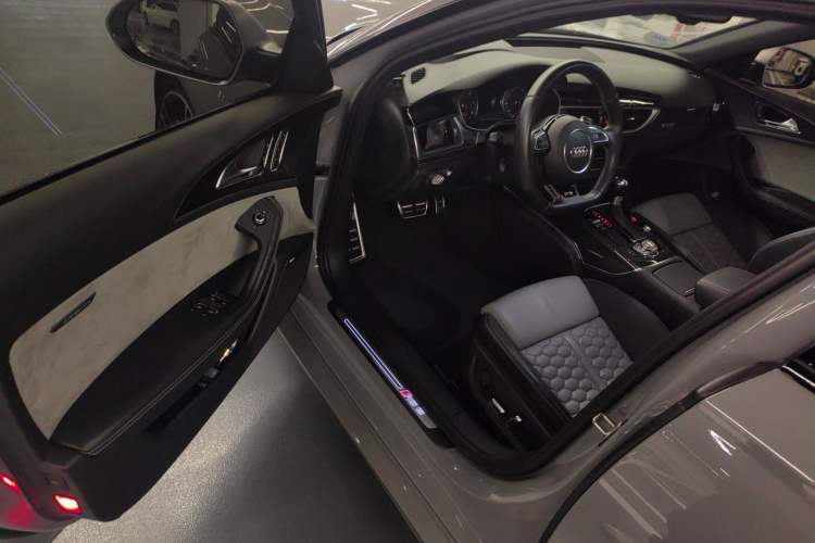 Used Audi RS 6 2016 RS 6 4.0T Avant Driver Seat