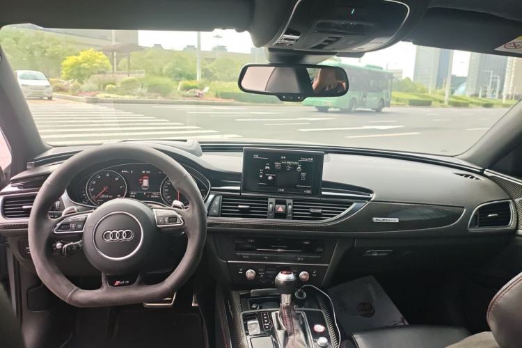 Used Audi RS 6 2018 RS 6 4.0T Avant Prestige Sports Limited Edition Center Console