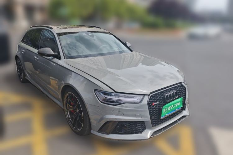 Used Audi RS 6 2018 RS 6 4.0T Avant Prestige Sports Limited Edition Front Right 45 Deg