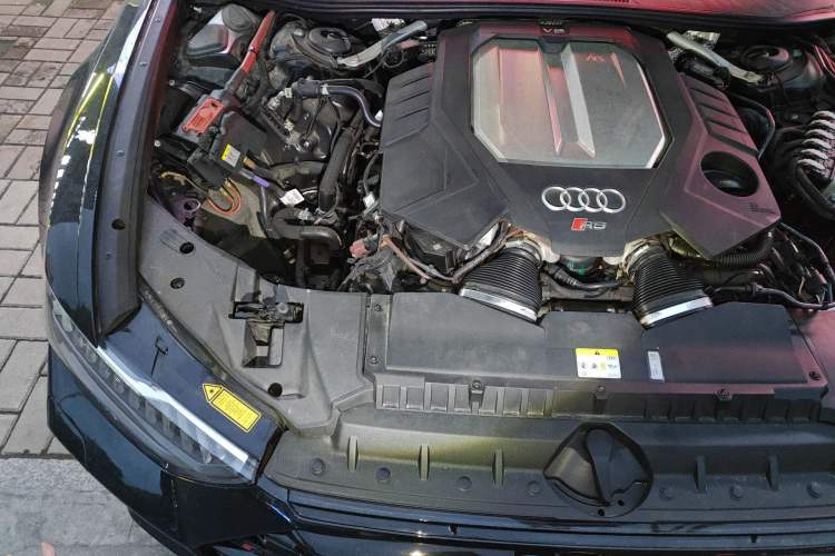 Used Audi RS 6 2021 RS 6 4.0T Avant Prestige Edition Engine Bay Right