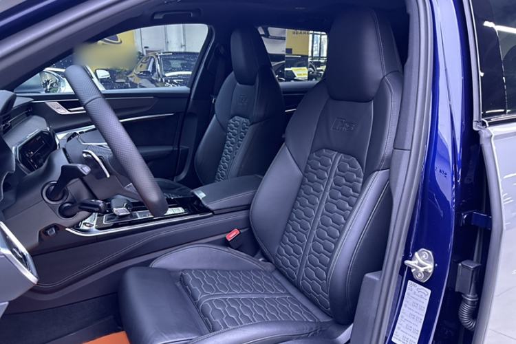 Used Audi RS 6 2021 RS 6 4.0T Avant Interior 2