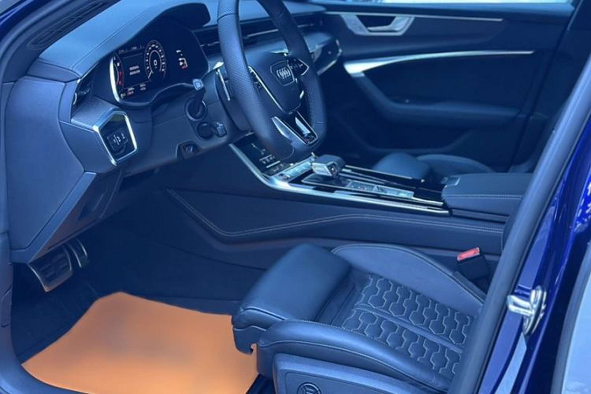 Used Audi RS 6 2021 RS 6 4.0T Avant Interior 3