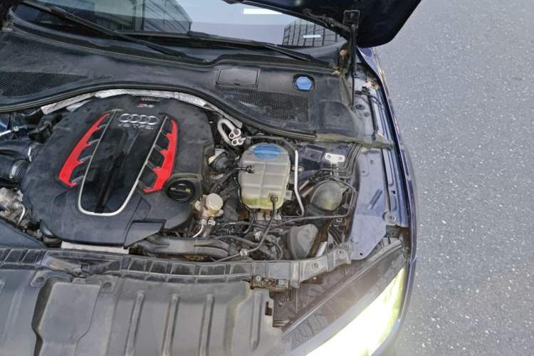 Used Audi RS 7 2014 RS 7 4.0T Sportback Engine Bay Left