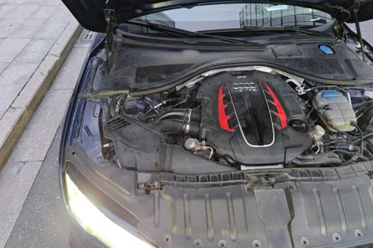 Used Audi RS 7 2014 RS 7 4.0T Sportback Engine Bay Right