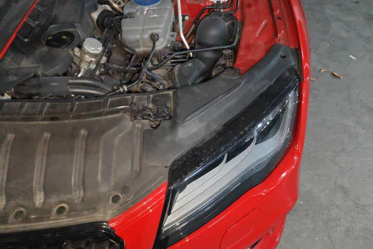 Used Audi RS 7 2014 RS 7 4.0T Sportback Engine Bay Left