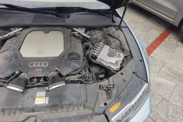 Used Audi RS 7 2024 RS 7 4.0T Sportback performance Engine Bay Left