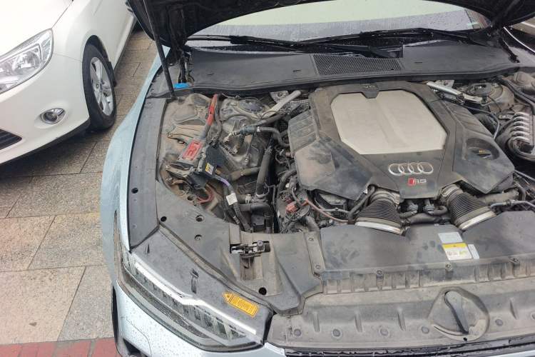 Used Audi RS 7 2024 RS 7 4.0T Sportback performance Engine Bay Right